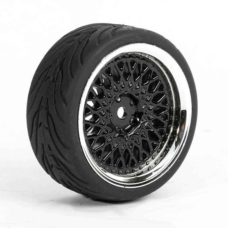 FASTRAX 1/10 STREET/TREAD TYRE CLASSIC BLACK/CHROME WHEEL